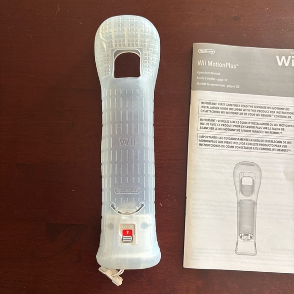Wii Motion Plus - Picture 2 of 2